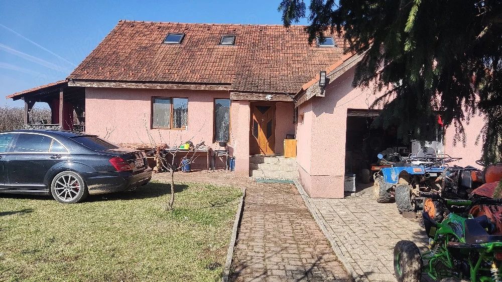 BRASADAS vinde casa cu teren 10 ari in zona Odoreului. - Poză 4