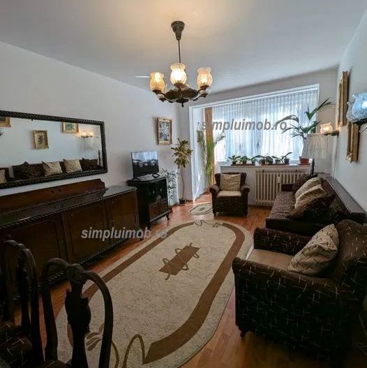 Decomandat etaj intermediar 3 camere Alexandru Obregia - Poză 1