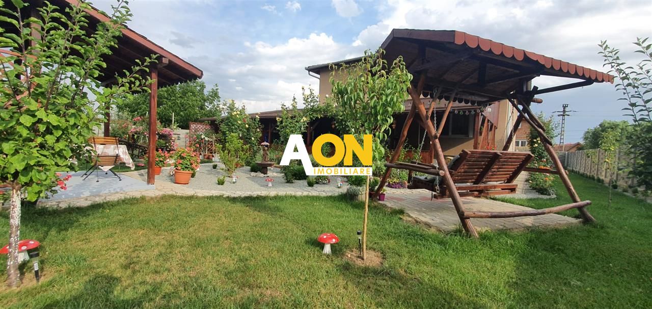 Casa 10 camere, 1000 mp teren, la asfalt, Barabant - Poză 1