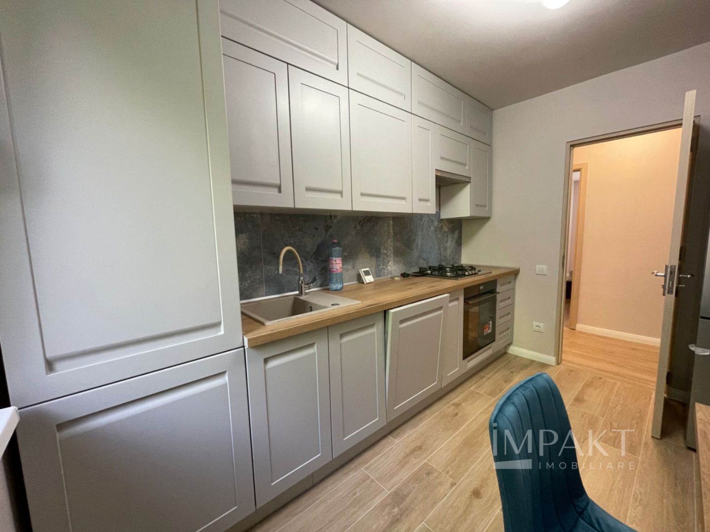 Apartament spatios cu balcon si garaj | Gheorgheni - Poză 5