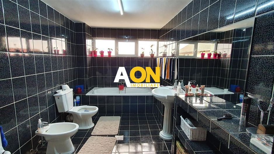 Casa 7 camere D+P+1E+M 800 mp teren zona Schit - Poză 12