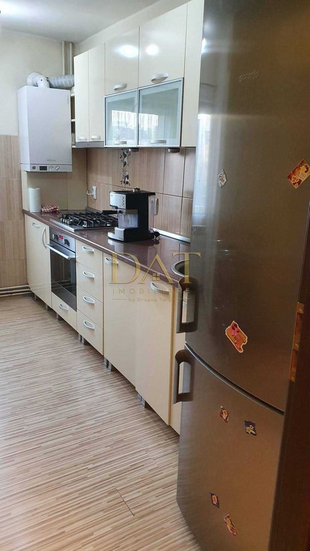Apartament cu 4 camere | 2 băi | balcon | Mărăști - Poză 2