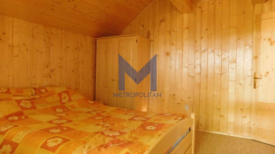 Casă de vacanta de vanzare, in Marisel, langa Cabana Motilor - Poză 45