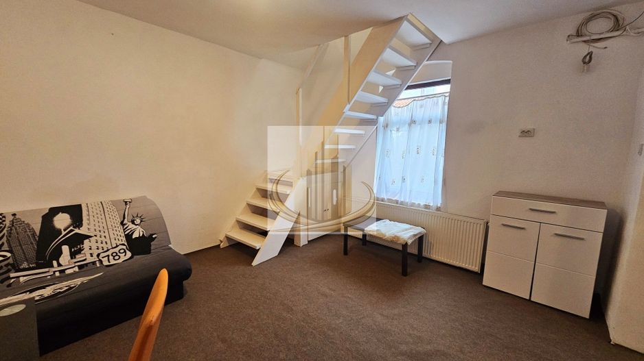 Apartament cu 2 camere de vânzare  la casa in curte comuna - Poză 4