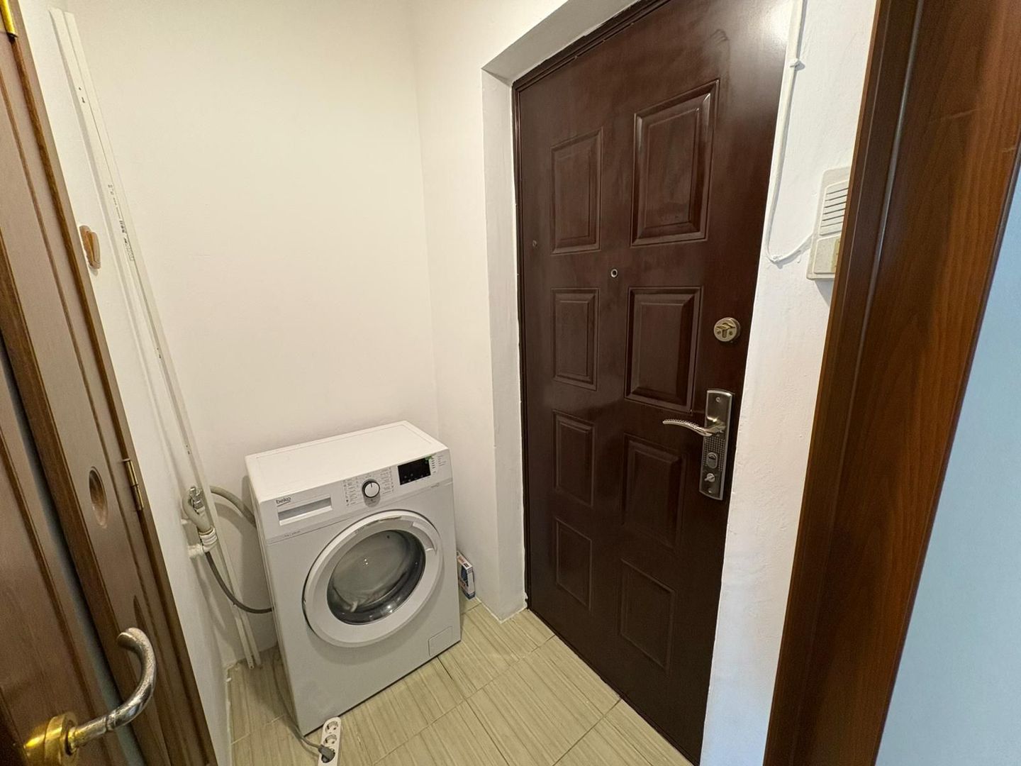 GARSONIERA PIATA SUDULUI, BUCATARIE INCHISA, MODERN, METROU 8 MINUTE - Poză 8