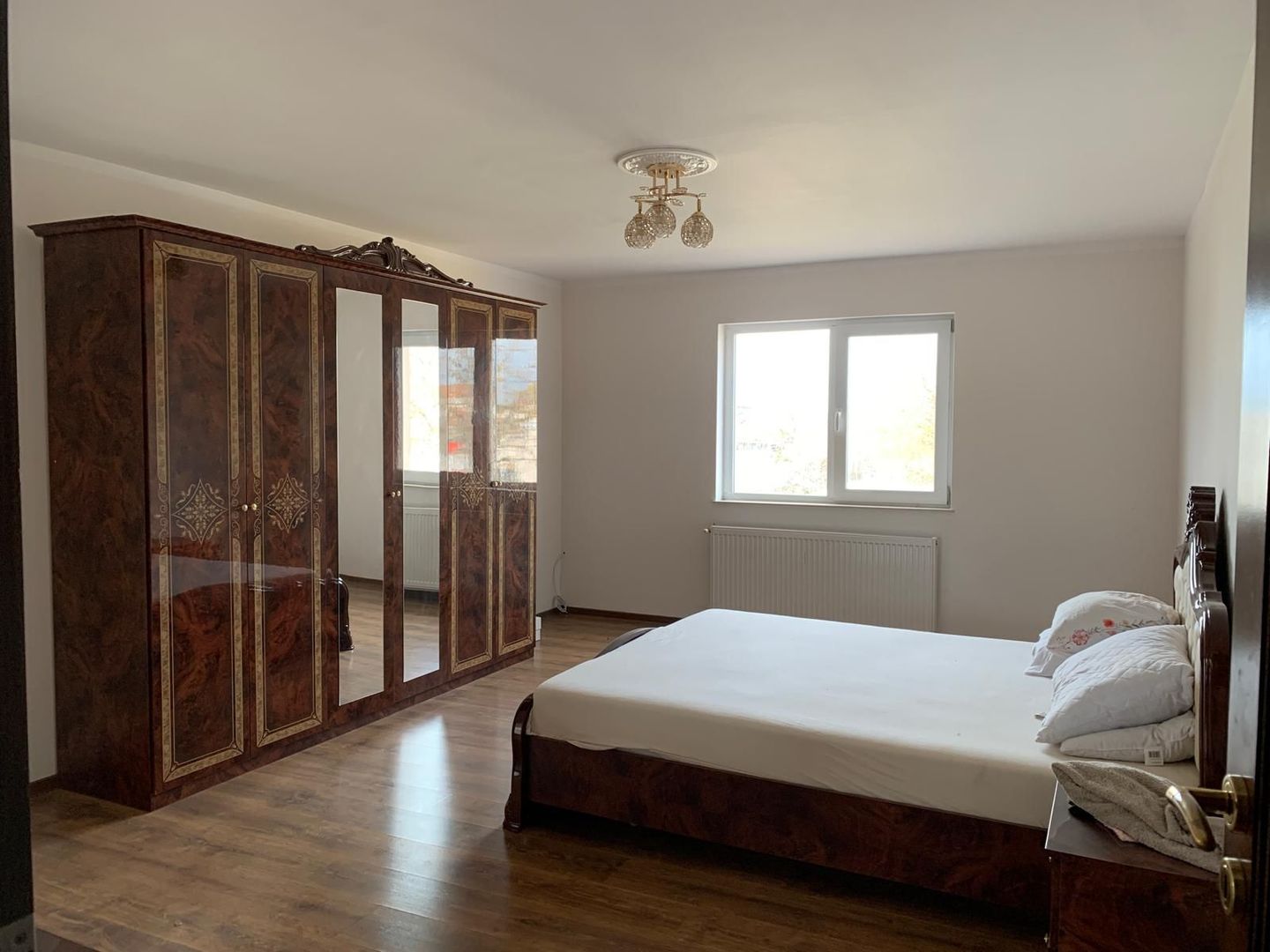 Duplex premium în vatra veche a localității Moșnița Veche - Poză 15