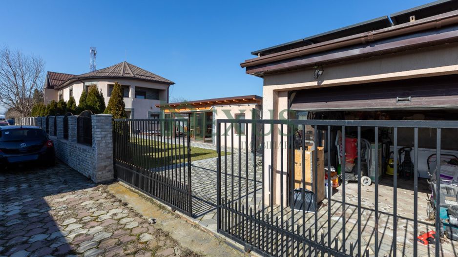 Casă/Vilă modernă de vânzare la intrare în Bogdan Vodă, județul Bacău. - Poză 15