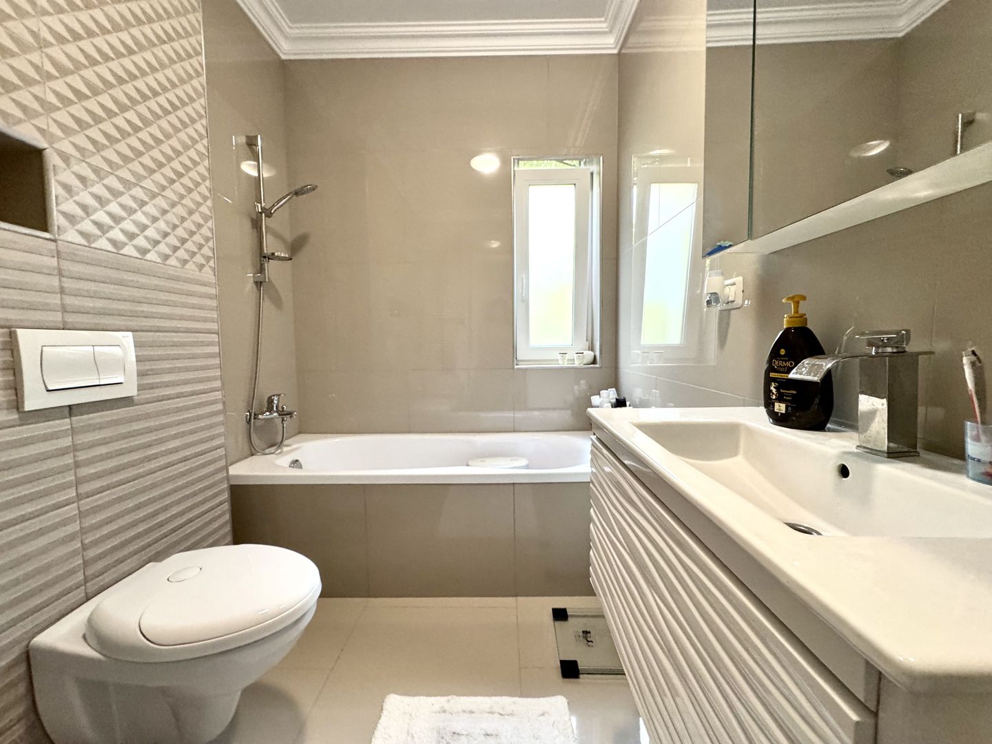 Duplex modern -  confort, eficiență și independență energeticǎ - Poză 29
