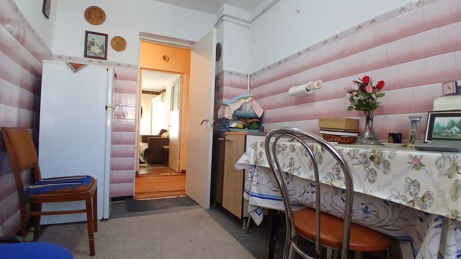 Decomandat! Vânzare apartament cu 3 in Targoviste- m11! - Poză 6