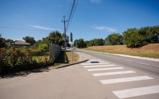 Vânzare, teren pentru construcții 16 ari, în centrul orașului Sîngera. - Poză 4