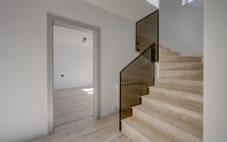 CASA TIPLA, Racordata la toate Utilitățile ! Domnești ! - Poză 6