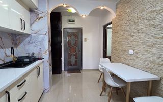 Apartament renovat cu 2 camere decomandat 50 mp etajul 2/8 Bd Mihai V - Poză 1