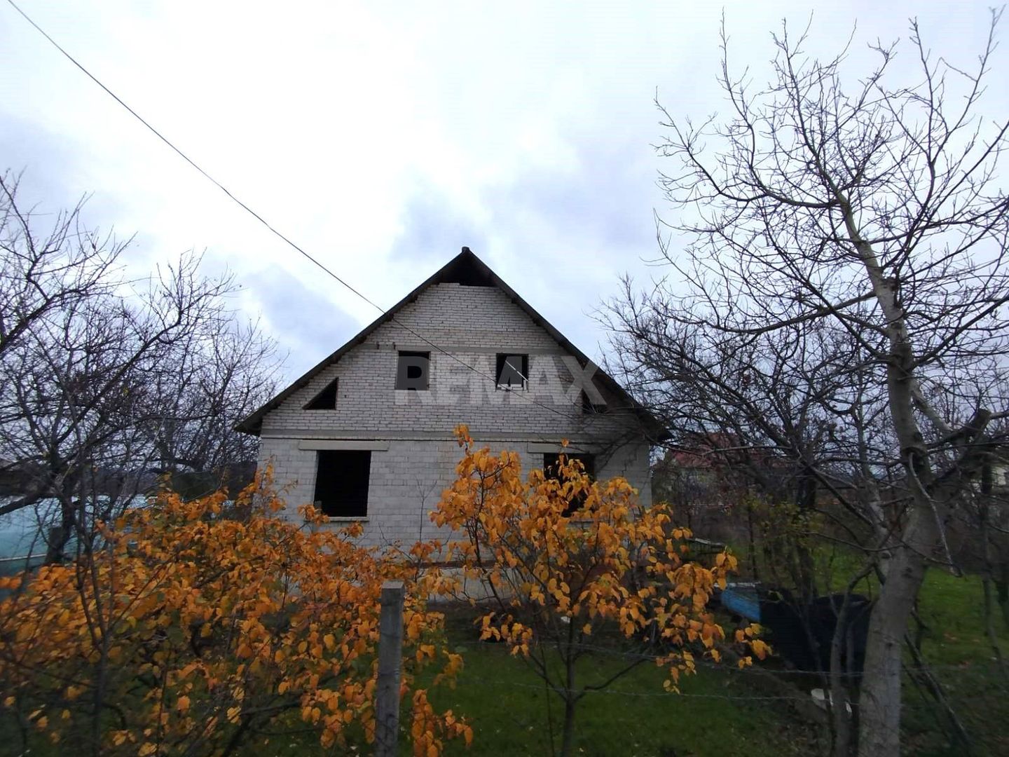 Casă cu 3 camere 106 m.p în com. Chetrosu, raionul Anenii Noi - Poză 1