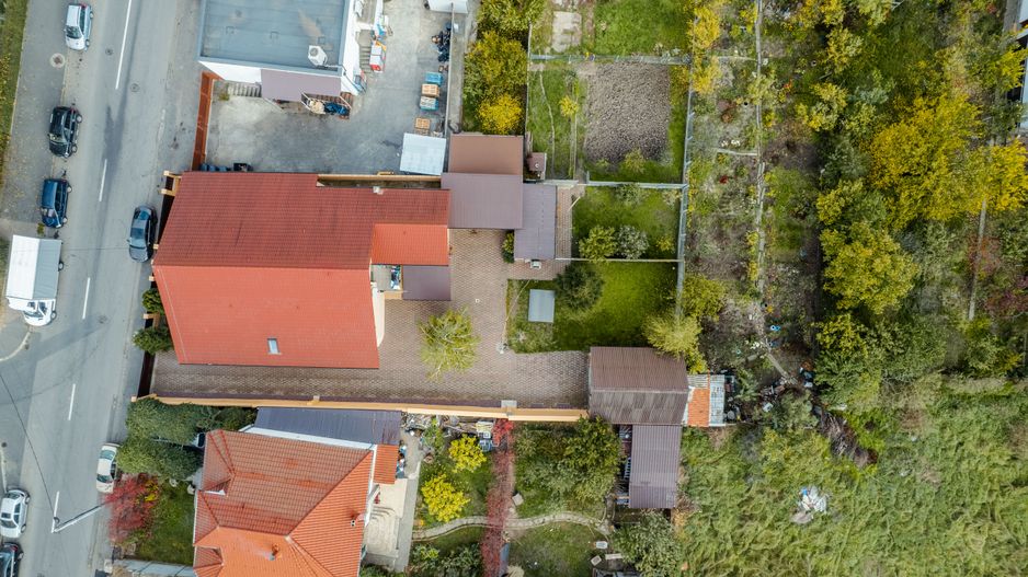 Vilă cu teren generos în Pârneava - Poză 7