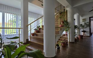 INCHIRIERE CASA 7 CAMERE | PISCINA ACOPERITA | ZONA VATRA LUMINOASA