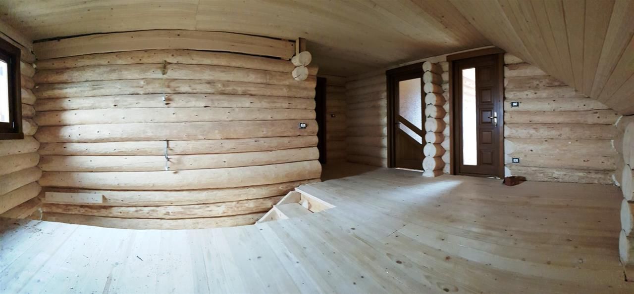 CASĂ INDIVIDUALĂ structură din lemn, zona Ciușmeaua Moldovencei; - Poză 10