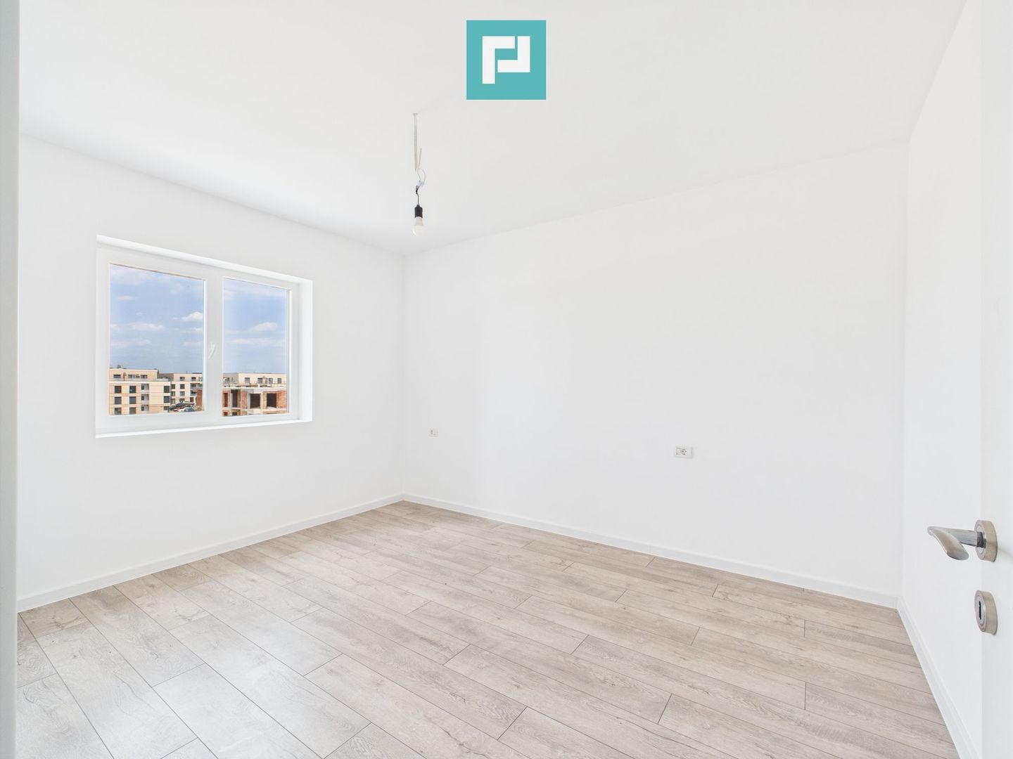 Apartament 3 camere, zona Torontalului - Poză 5