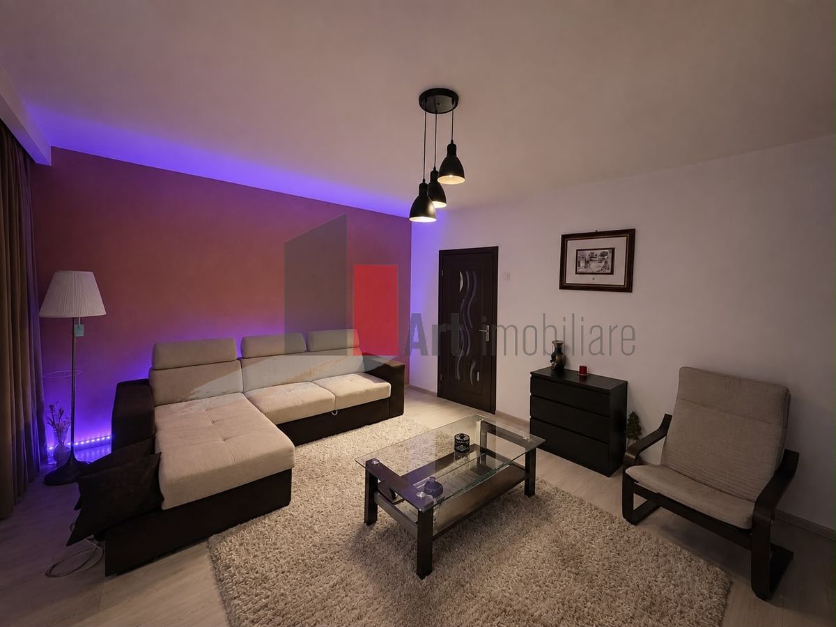 APARTAMENT DE 3 CAMERE - Poză 2