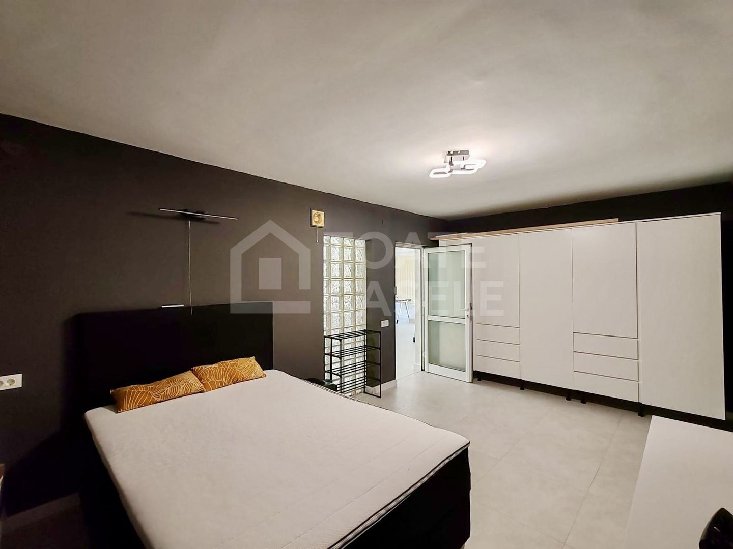 Apartament ideal pentru locuință sau birou – aproape de Iulius Mall - Poză 2