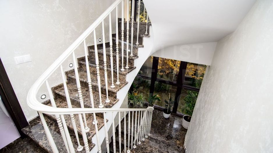 Vânzare, casă 370 mp, + 6 ari, 3 nivele, str. Ghidighici, Buiucani - Poză 9