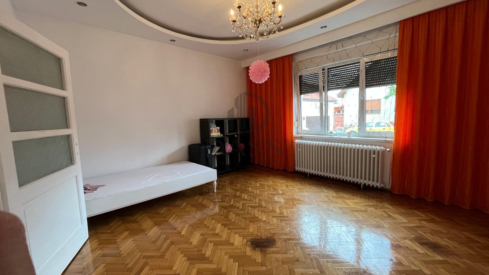 Casă individuală de închiriat – 4 camere, curte și terasă – Terezian - Poză 5