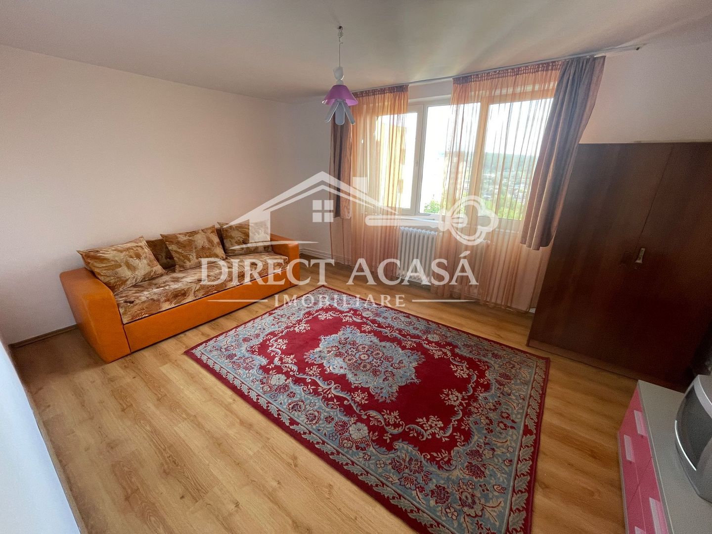 Apartament 3 camere de inchiriat-str Ciucas-Zona Dambu - Poză 2