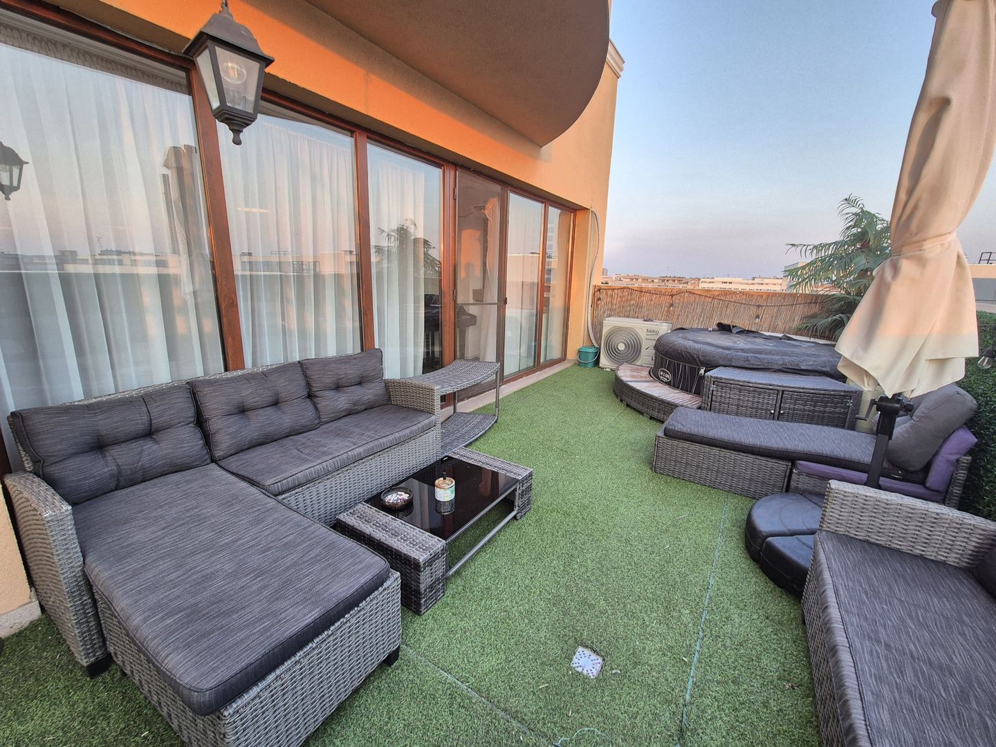 Penthouse 104,97 mp + 192,81 mp terase - piata Sudului - Poză 4