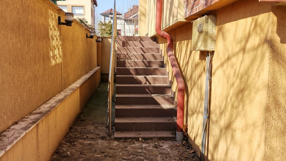 Vila str Garlei cu garaj dublu - Poză 24