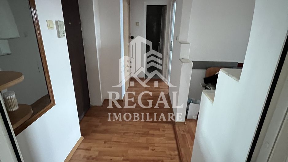 Apartament 2 camere de vânzare – Zona Vila HD, etaj 4/4, 44.78 mp - Poză 2