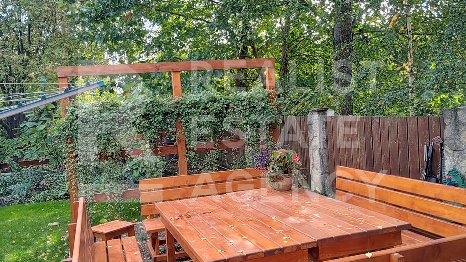 Vilă individuală 430 mp utili, teren 2.000 mp, panouri solare - Poză 17