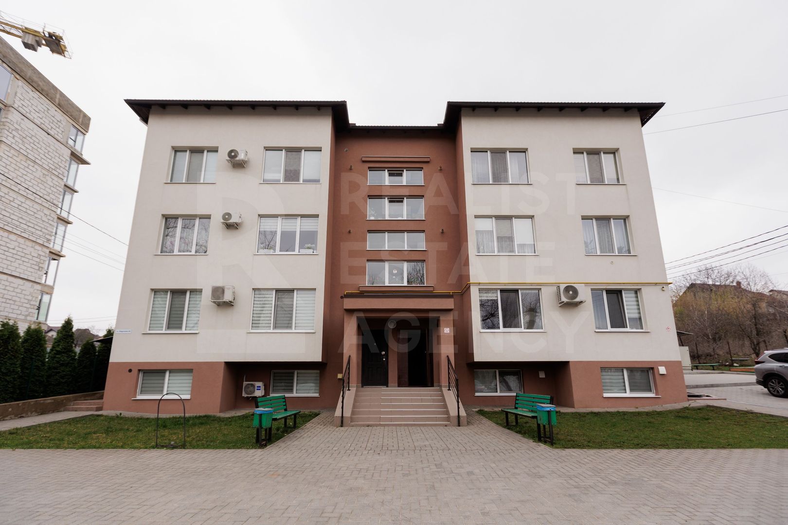 Vânzare, apartament, 2 camere, str. Petru Ungureanu, Cricova - Poză 1