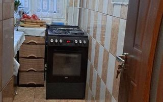 Apartament 3 camere zona Dacia etaj 2 cu centrala - Poză 9