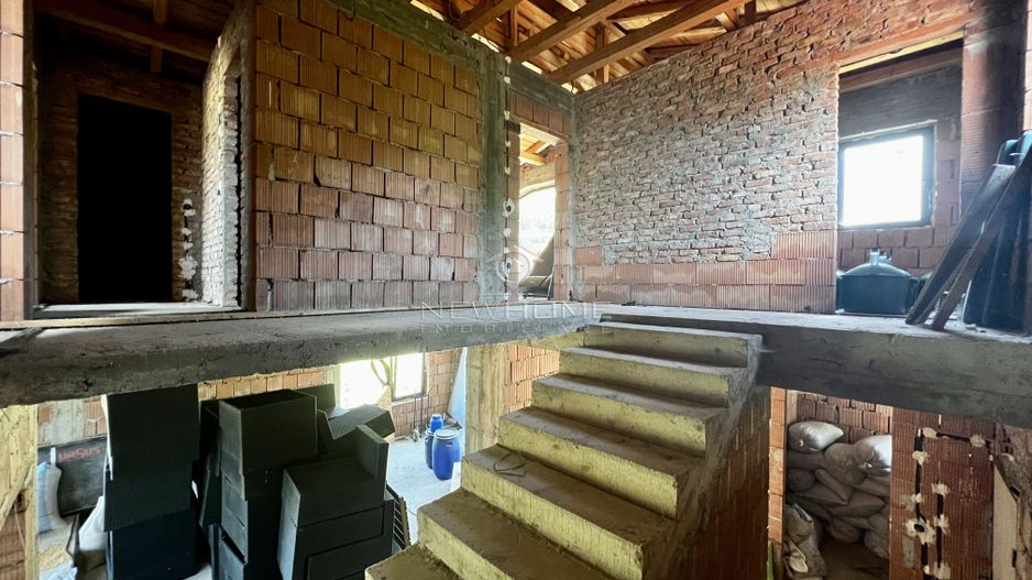 Casa indviduala cu teren generos,  COMISION % - Poză 9