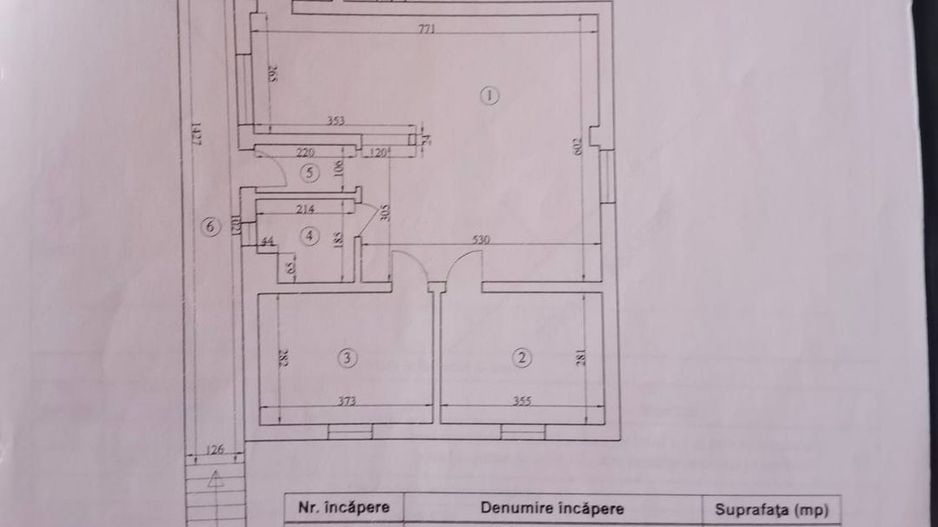 Apartament 3 camere in vila curte proprie, centrala,  5 min metrou - Poză 11