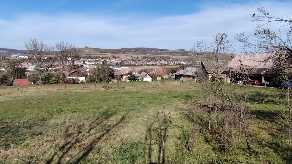Teren intravilan 3.798 mp în Agnita, cu posibilitate de parcelare - Poză 3