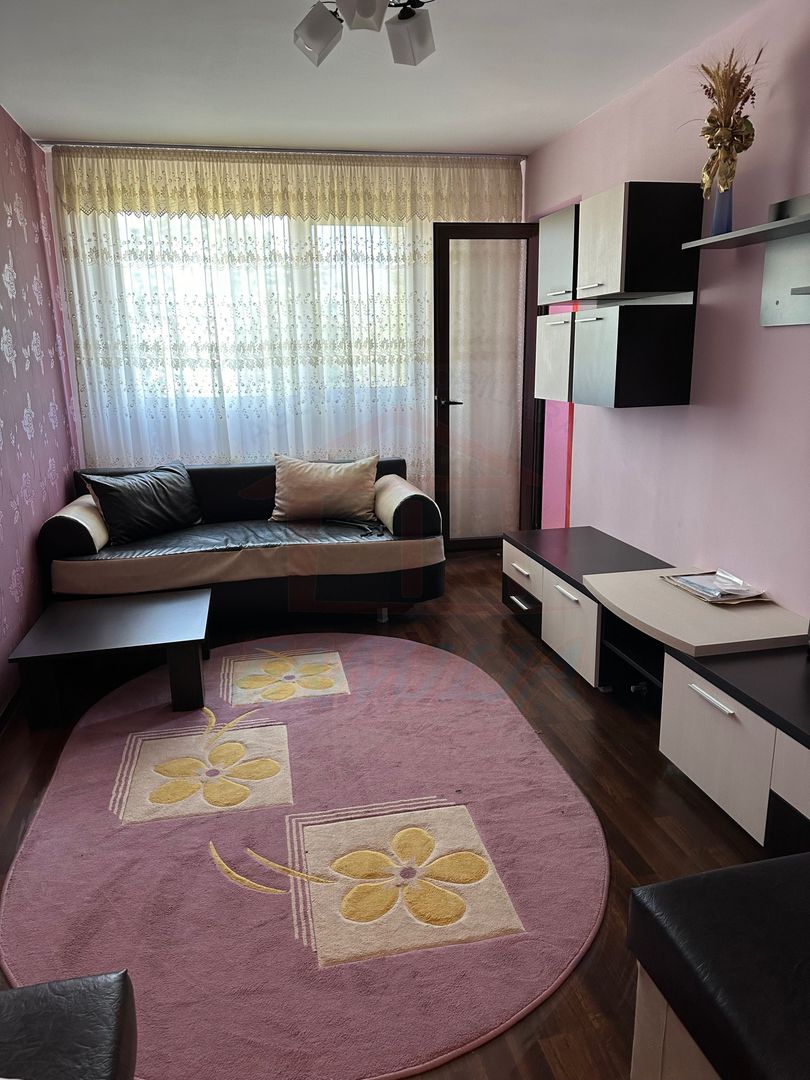 SE VINDE APARTAMENT 3 CAMERE, MICRO 38, 63.000 EURO - Poză 2