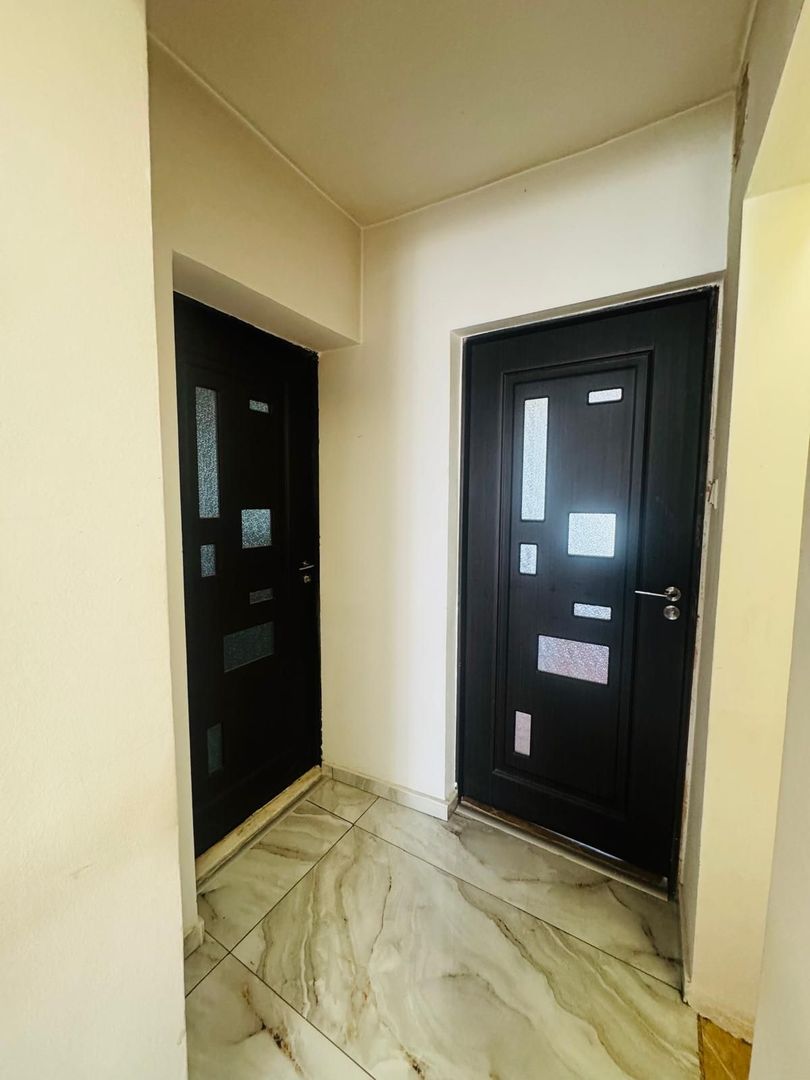 Apartament 3 camere renovat la 30 de Km de Oradea - Poză 6