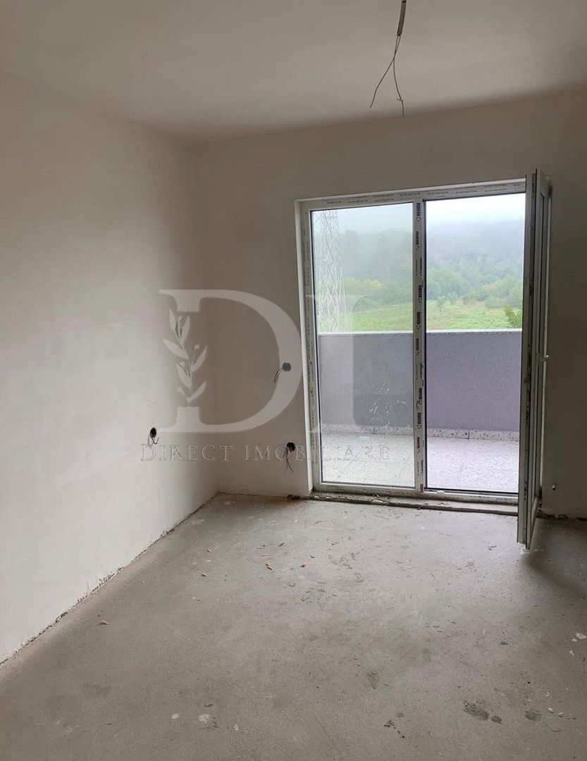 Apartament 3 camere de vanzare/ Tineretului / Floresti - Poză 4