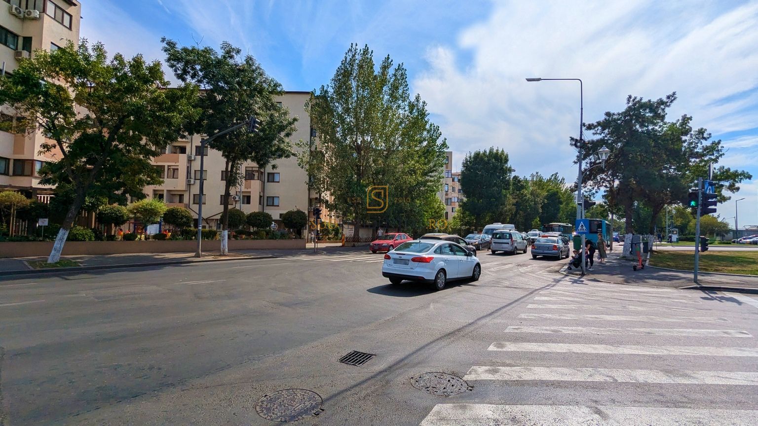 Apartament in zona Grand Arena Mall - 2 camere, decomandat, Comision 0 - Poză 16