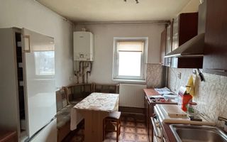 Apartament  modest, 2 camere zona Gheorghe Lazar - Poză 11