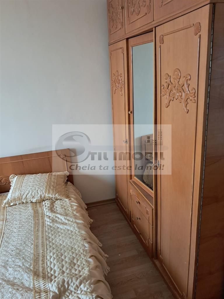 Apartament 2 camere Semidecomandat mobilat utilat zona Tatarasi Nord 85000 euro - Poză 6