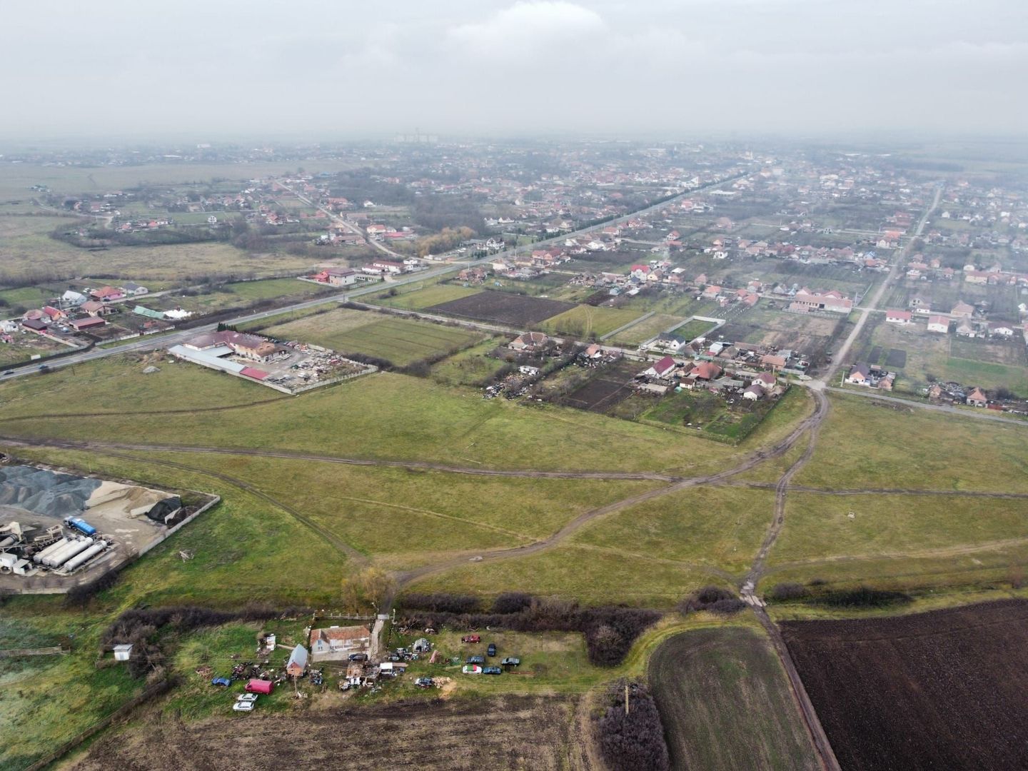 Casa cu teren de 14340 mp în Jebel/Pretabila pentru afacere - Poză 61