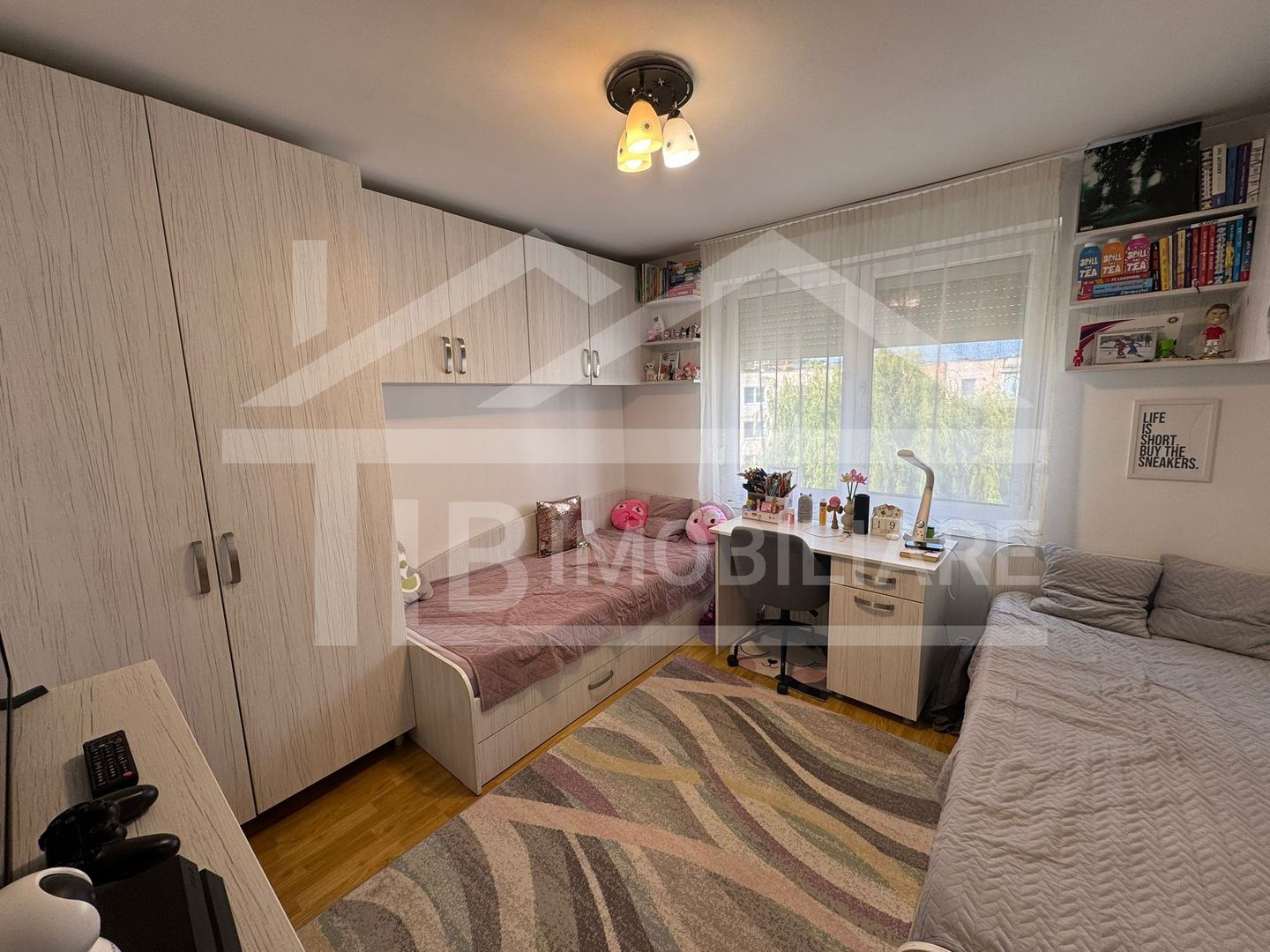 Apartament cu 3 camere, 70 mp, decomandat, Zona Diamant - Poză 7
