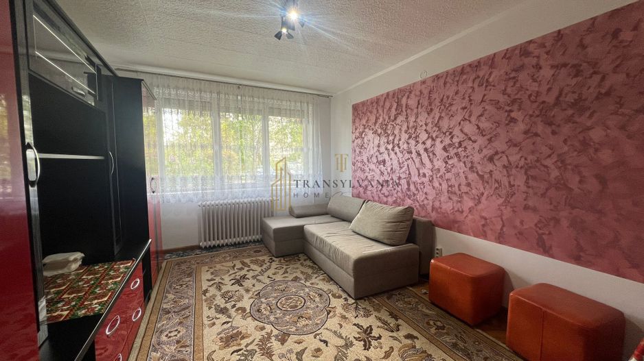 Apartament 2 camere, decomandat - Poză 1