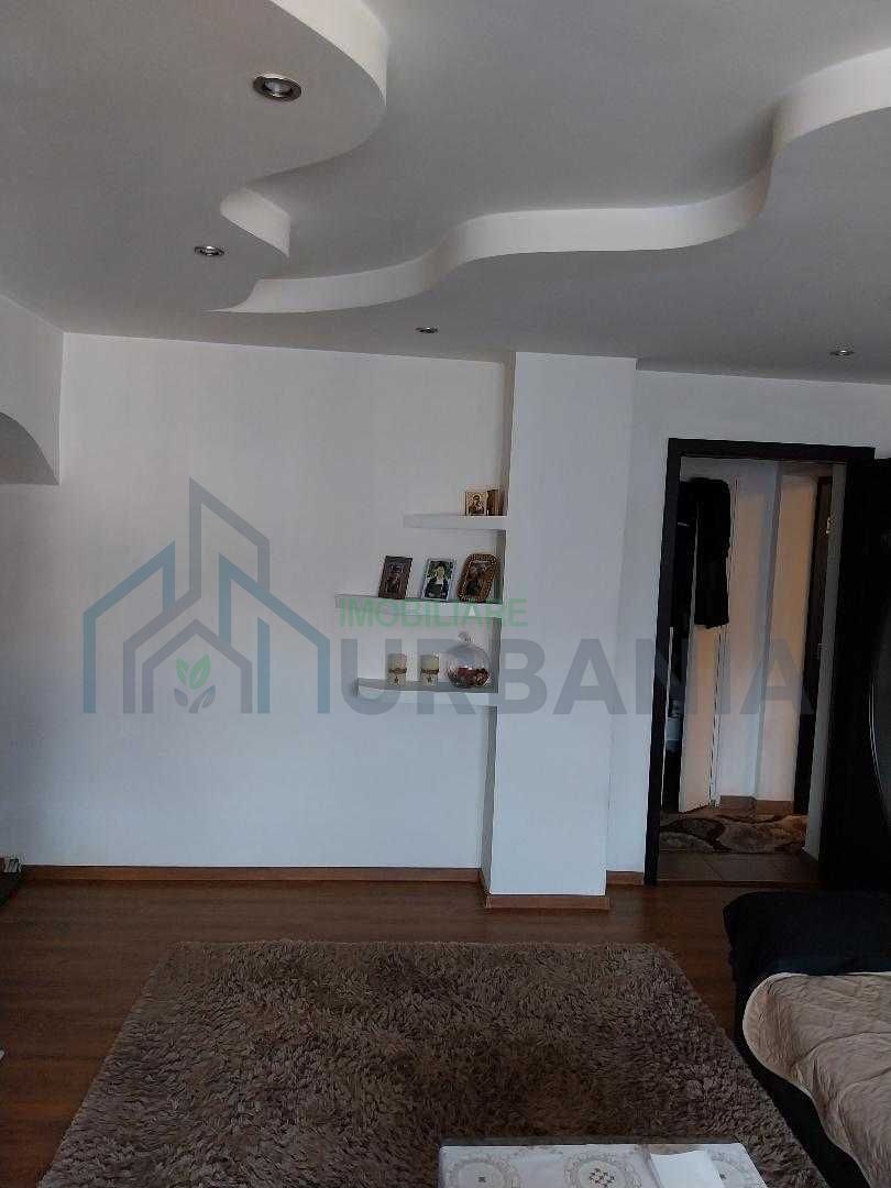 Apartament 3 camere decomandat/2bai - Poză 2