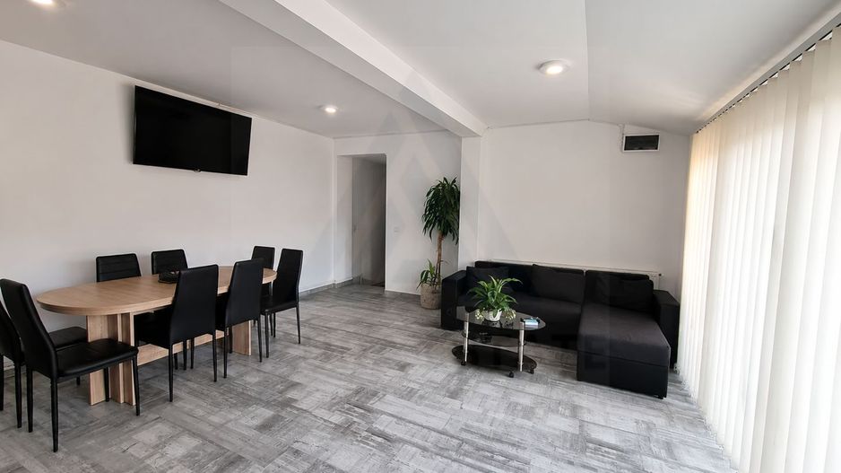 Casă cu 2 apartamente 5 camere 140 mp utili curte 289 mp in Turnișor - Poză 2