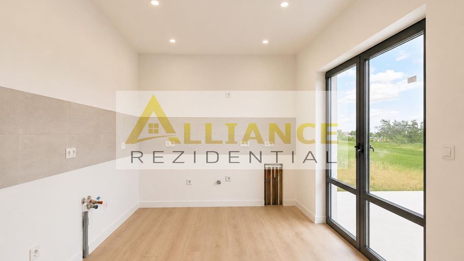 Vila superba- incalzire pardoseală- Geamuri tripan- - Poză 3