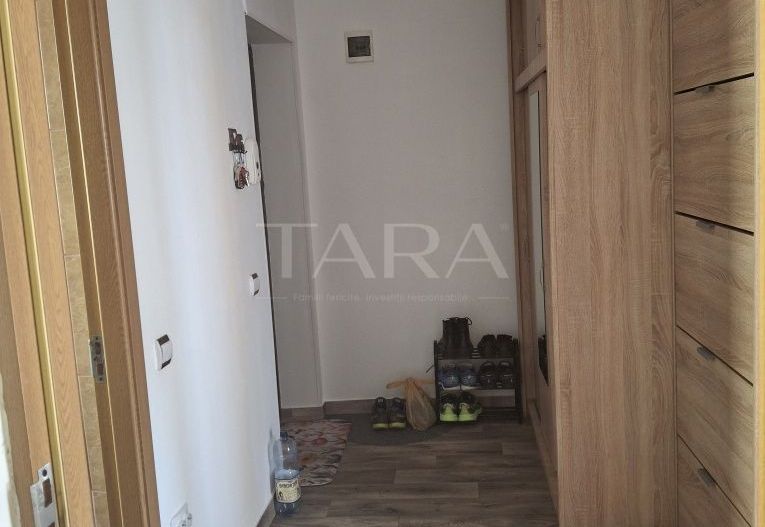 Apartament 2 camere decomandat, etaj 1, renovat parțial. - Poză 5