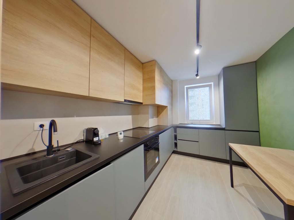 Inchiriem apartament 3 camere mobilat utilat lux cu parcare subterana - Poză 5