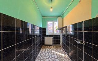 DE VANZARE APARTAMENT 2 CAMERE - Poză 3